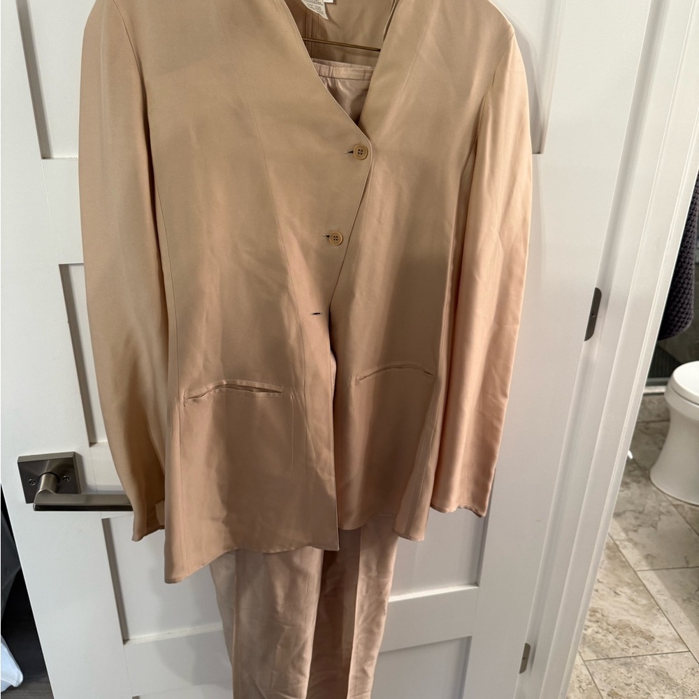 Giorgio Armani Beige Women’s Vintage matching set